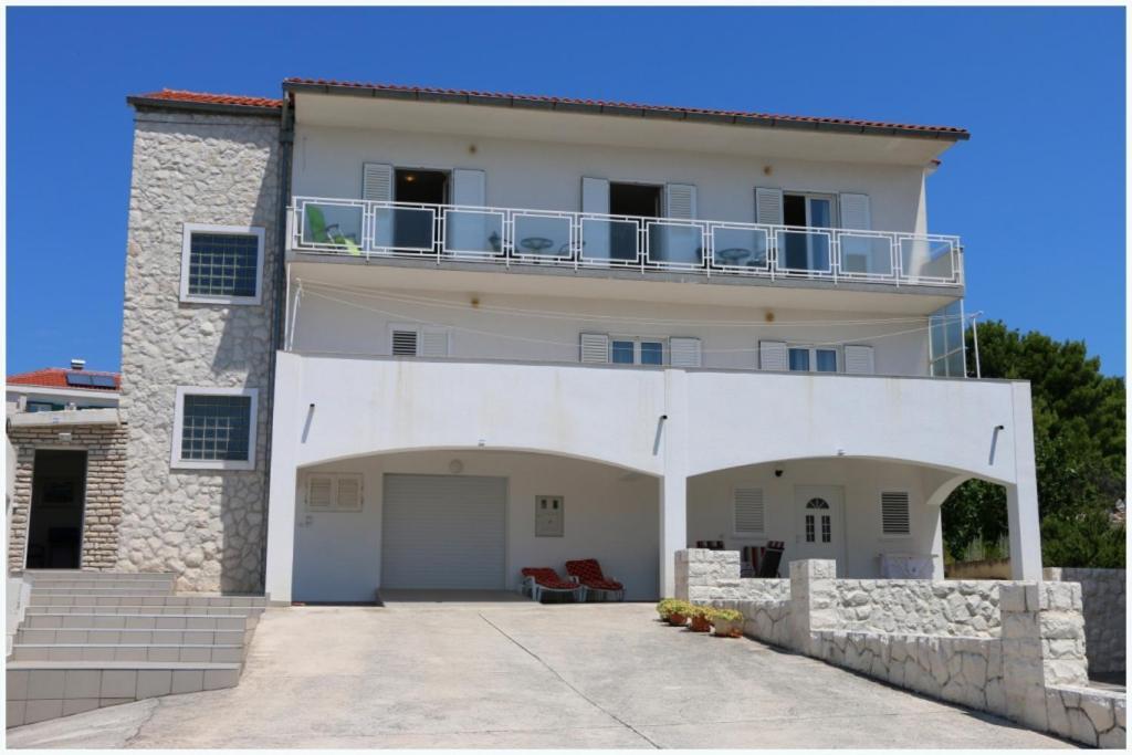 Apartmani Slavka Primošten Exteriör bild